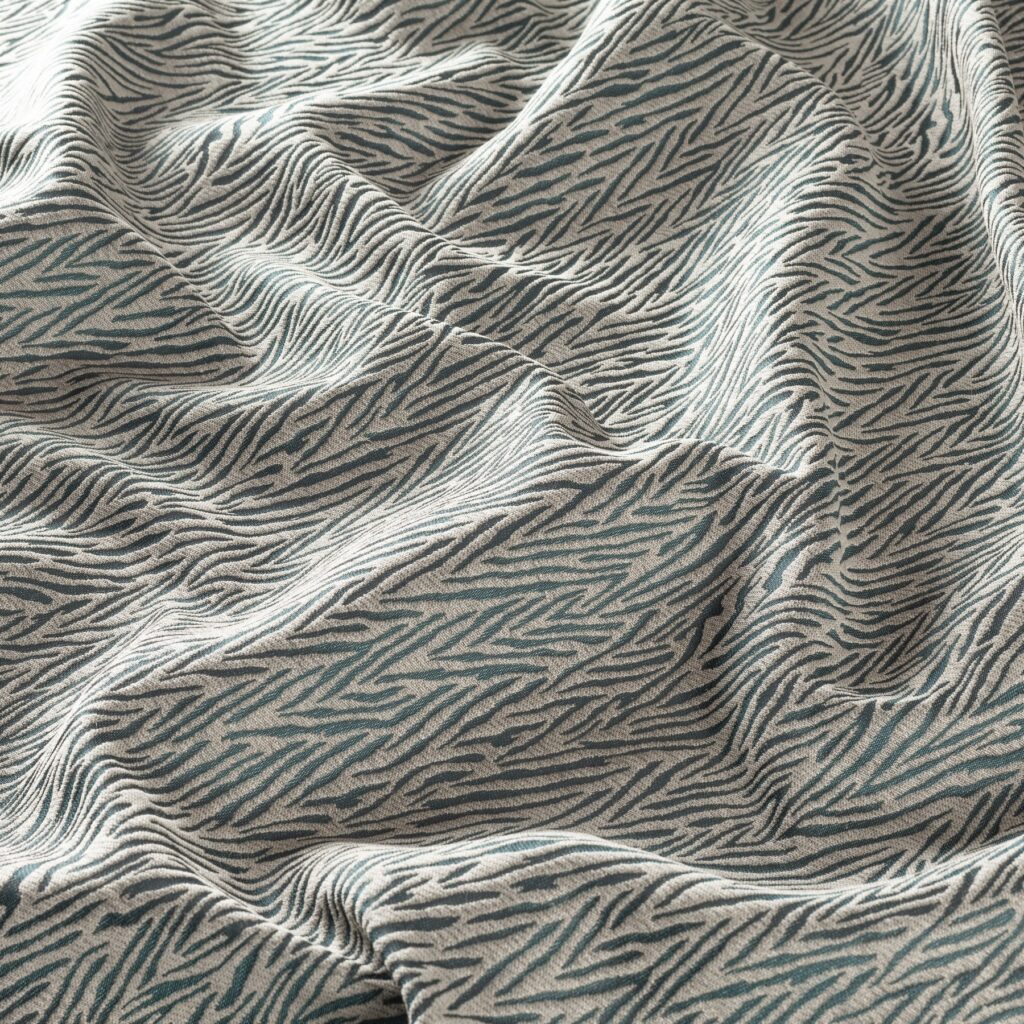 Carlucci HEART OF GOLD CA1618 081 Carlucci Curtain Fabrics Rotterdam 01