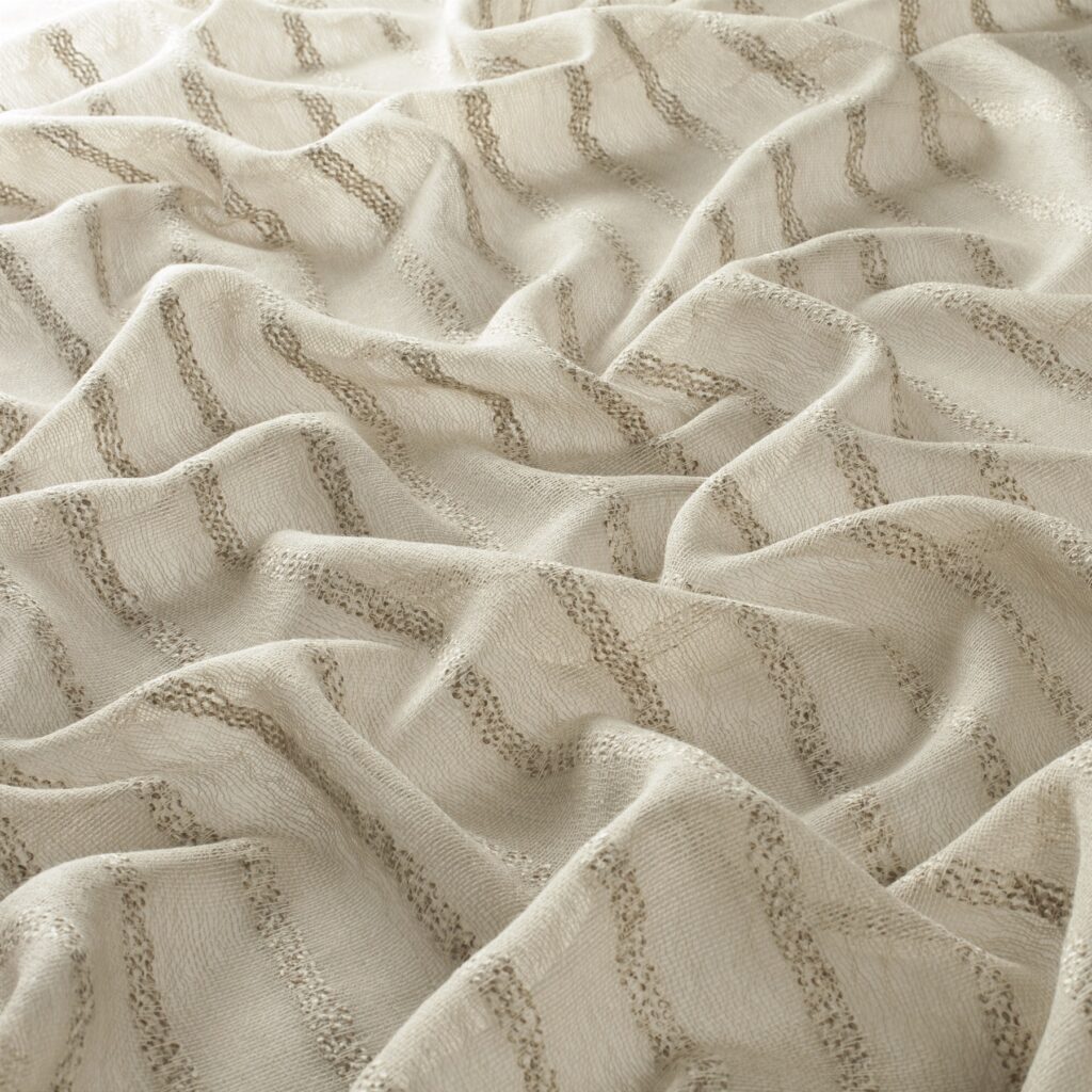 Carlucci TIME FLIES CA1556 071 Carlucci Curtain Fabrics Rotterdam 1