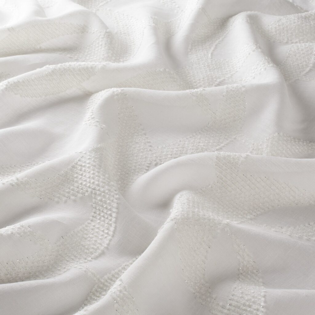 Carlucci UNCHAIN MY HEART CA1704 090 Carlucci Curtain Fabrics Rotterdam 1