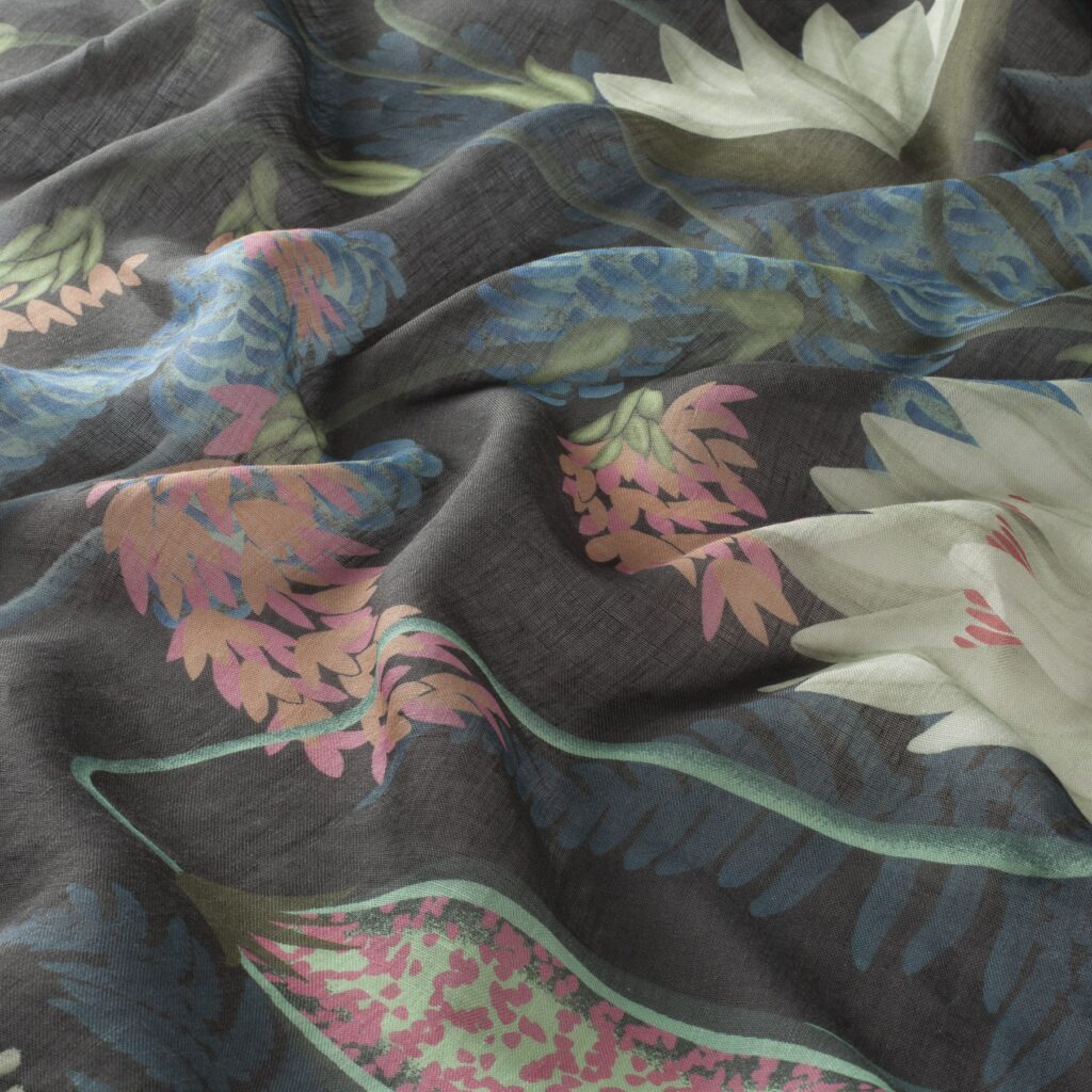 Chivasso BLOSSOM HEART CH3120 080 Chivasso Curtain Fabrics Rotterdam 01